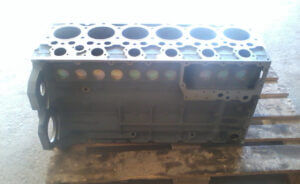 DEUTZ BF6M1013 Variklio blokas (su gilzėmis) 04209415 DEUTZ BF6M1013 Variklio blokas (su gilzėmis) 04209415