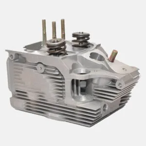 DEUTZ BF913 Variklio galvutė kompl. 04156916