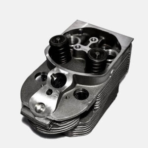 DEUTZ Variklio galvutė kompl. 04230608