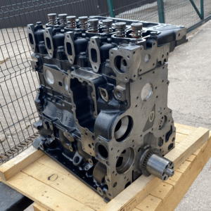 IVECO F4GE0404B*D651 variklio blokas komplekte su galvutė, ekskavatoriui KOMATSU WB91R-5, 4D104E-2  (NAUJAS)