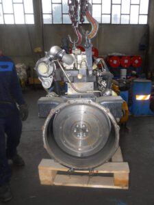 CATERPILLAR 3024C TURBO variklis 233-6648 (RESTAURUOTAS) CATERPILLAR 3024C TURBO variklis 233-6648 (RESTAURUOTAS)