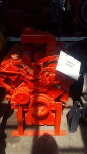 CUMMINS 8V504 variklis (RESTAURUOTAS) CUMMINS 8V504 variklis (RESTAURUOTAS)