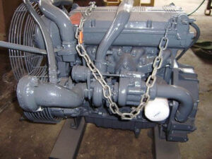 DEUTZ BF4M1008 variklis (RESTAURUOTAS) DEUTZ BF4M1008 variklis (RESTAURUOTAS)