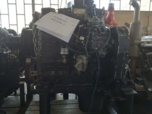 KOMATSU S4D104E-3 variklis (RESTAURUOTAS)