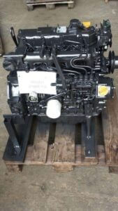 YANMAR 4TN84 variklis (RESTAURUOTAS) YANMAR 4TN84 variklis (RESTAURUOTAS)