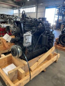 IVECO / FPT F4DE9684Y*J100 / 4V I.E variklis 87516256 (NAUJAS) IVECO / FPT F4DE9684Y*J100 / 4V I.E variklis 87516256 (NAUJAS)