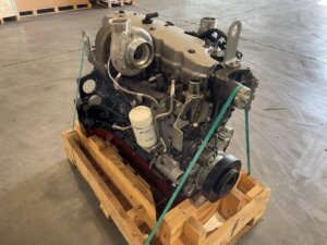 IVECO / FPT F4DE9687V*J100 / 4V I.E variklis 504318599 (NAUJAS) IVECO / FPT F4DE9687V*J100 / 4V I.E variklis 504318599 (NAUJAS)