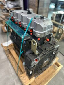 IVECO / FPT F4DFE613B*A004 / 4V I.E PISTON 8451 variklio blokas su vidiniais komponentais ir galvute 87802848 (NAUJAS)