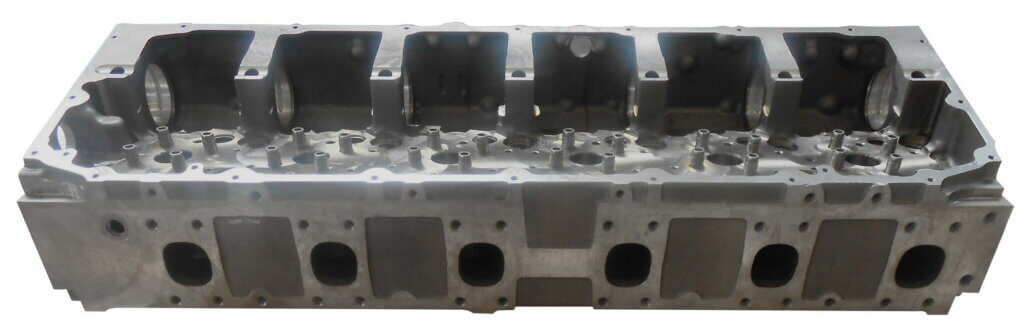 IVECO / FPT F2CE9684 variklio galvutė 504217380 (NAUJA)