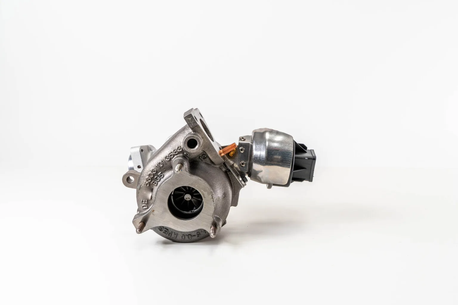 Turbina 53039900190 Borgwarner 2.0 TDI-CR PL48 09-2009-> 105 KW (NAUJA)
