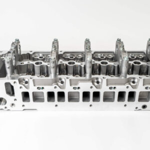 CANTER - 3.0 TDI COMMON RAIL variklio galvutė ME194151 (NAUJA)