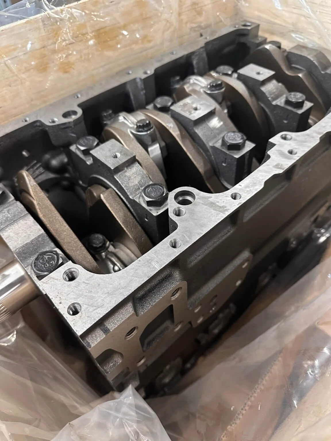 PERKINS 1004-40T variklio trumpas blokas AQ31424, ZZ50293 (NAUJAS)