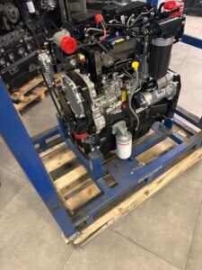 PERKINS RE38454 1104C-44 variklis (NAUJAS)