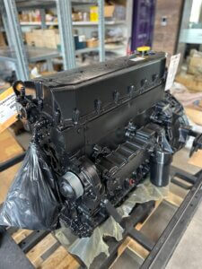 CNH industrinis 47376358R gamykliškai restauruotas variklio blokas CURSOR 9 IVECO FPT F2CE9684A*E014 (REMAN) New Holland CX8080 ir CASE 635 kombaino