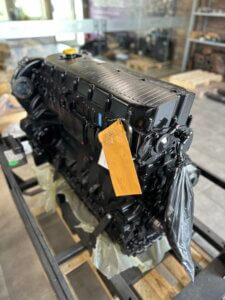 CNH industrinis 47376358R gamykliškai restauruotas variklio blokas CURSOR 9 IVECO FPT F2CE9684A*E014 (REMAN) New Holland CX8080 ir CASE 635 kombaino