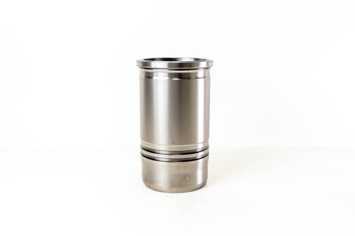 Cilindro gilzė 20924026 OE Quality D11C330/370/410 – FM/FMX EURO 4/5 (Nauja)