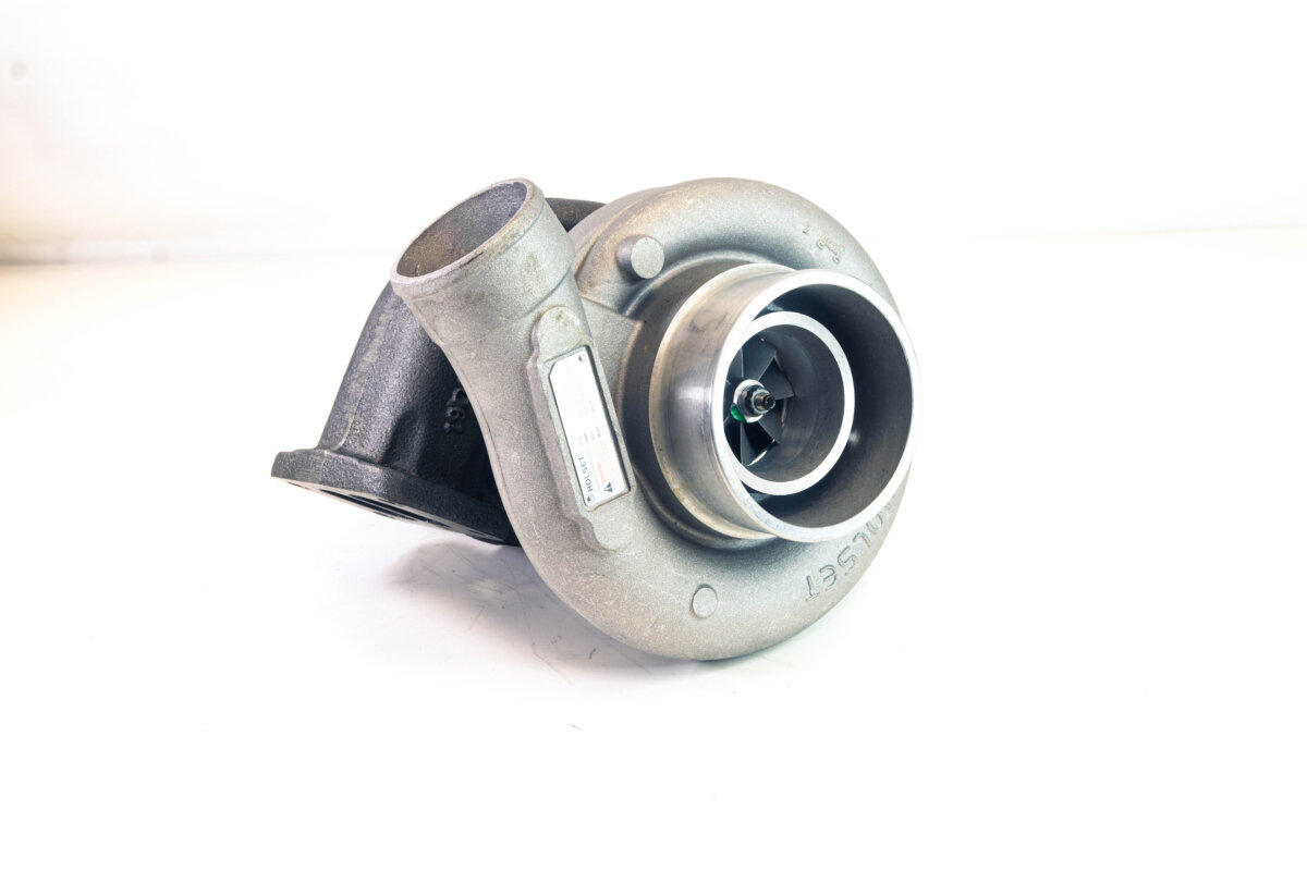 Turbina 504061182 New Holland F4AE0684 (Nauja)