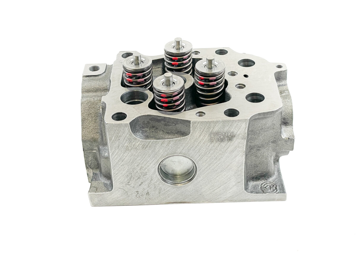 Variklio galvutė A4570109820 OM457LA/HLA/OM460LA – W/EVB EURO4 W (Nauja)